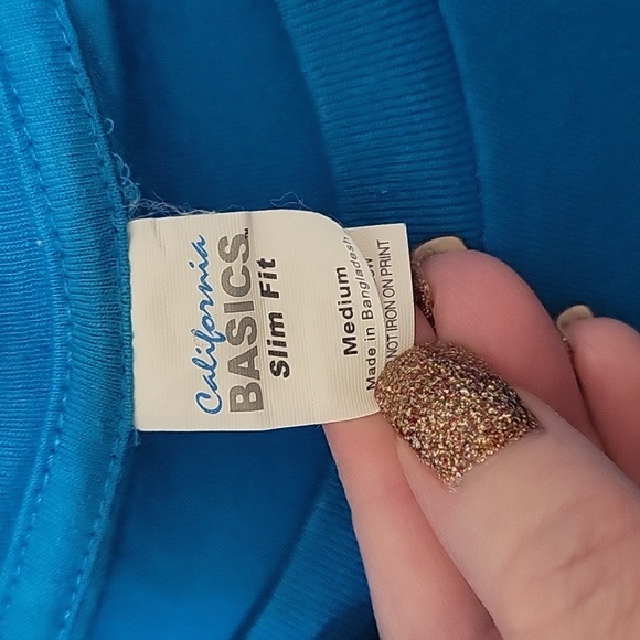 California Basics Tshirt Size Medium Blue - Picture 2 of 4